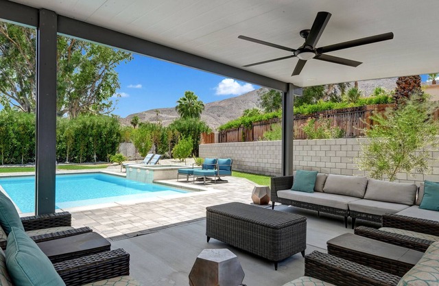 Rancho Mirage Mid Century Gem | A Louisa Davis Property
