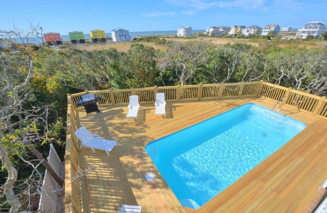 Rare Find! 14 bed 8 bath Sleeps 26. Private. Ocean Views. Pool Hot Tub. Elevator