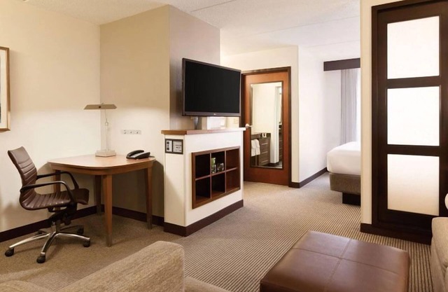 Rare Find! THREE Contemporary Units, Swimming Pool, Pet-friendly, Free Parking!