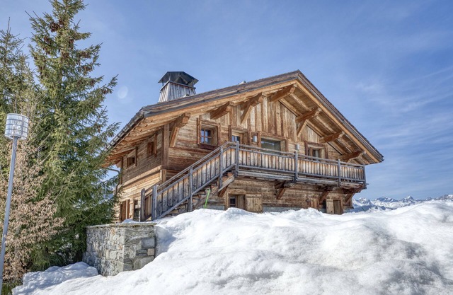 RAVISSANT CHALET WITH SUPERB VIEWS ON THE MOUNTAINS - COTE 2000 Sector