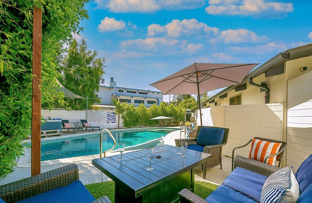 Recently Remodeled Dog-Friendly Home with Private Heated Pool & Fireplace
