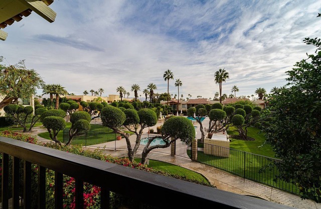 Recently renovated 2nd floor unit overlooking the pool
