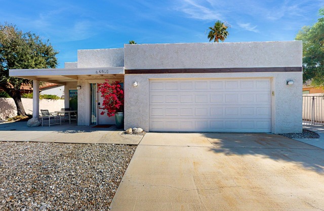 Recently Updated Home w/Private Patios: 15 Mins From Downtown Palm Springs