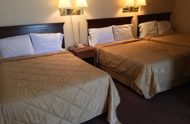 Red Carpet Inn