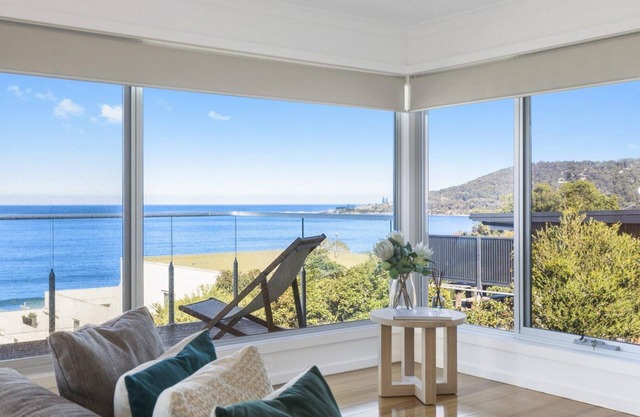 Red Dorman - Treat Yourself With Panoramic Views
