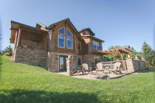 Red Fern Cabin by Amish Country Lodging