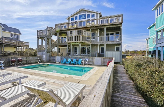 Red Snapper Inn | Oceanfront | South Nags Head | Sleeps 22