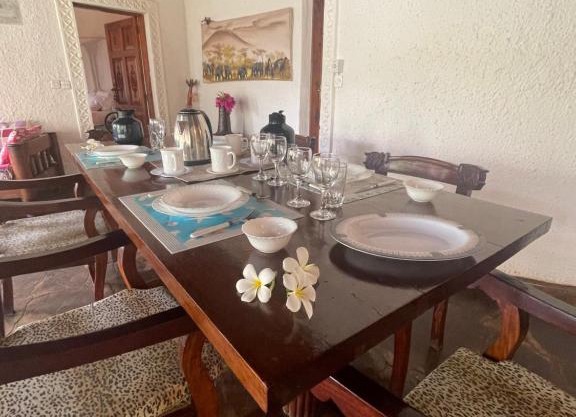 Red Sunshine Villa B&B