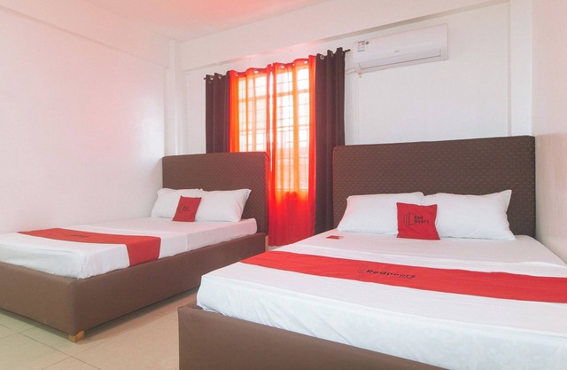 RedDoorz at Najar Residences near NAIA