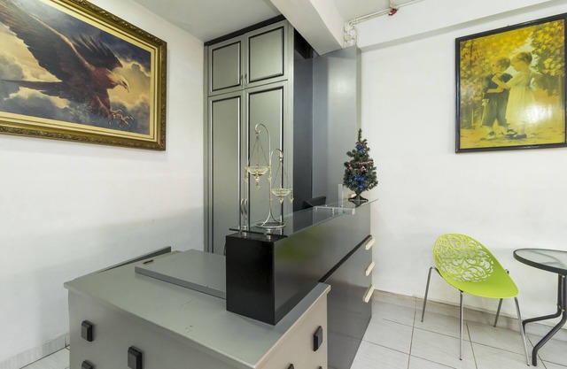 Reddoorz near Gajah Mada Plaza 2
