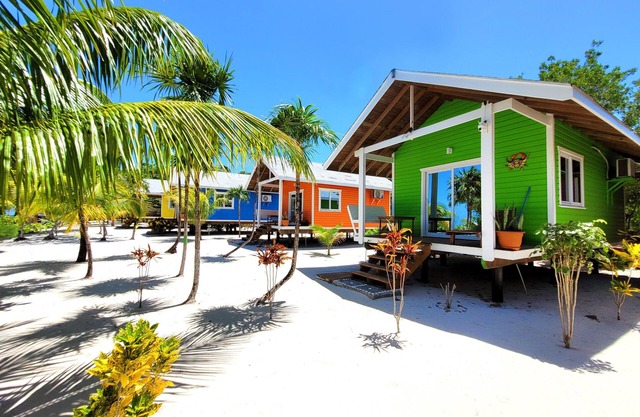 Reefside Retreat - 4 Private Oceanfront Casitas