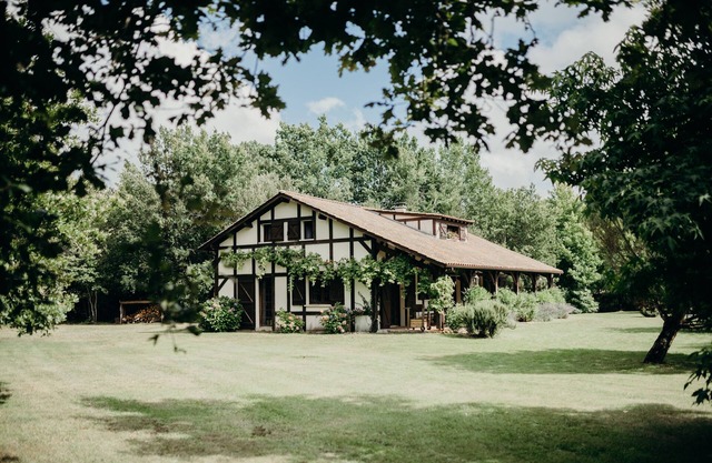 Refined, cocooning villa, 10 minutes from the ocean