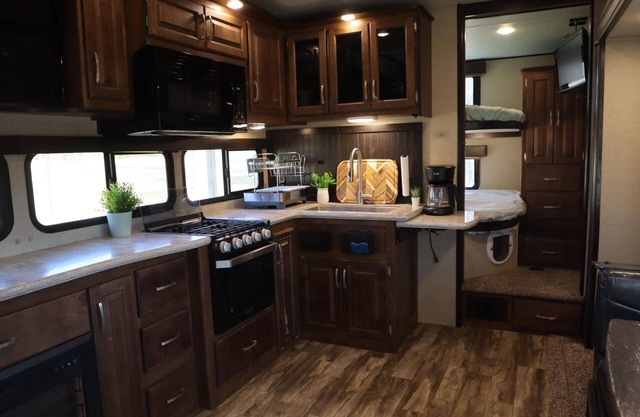 Reflections in Paradise RV