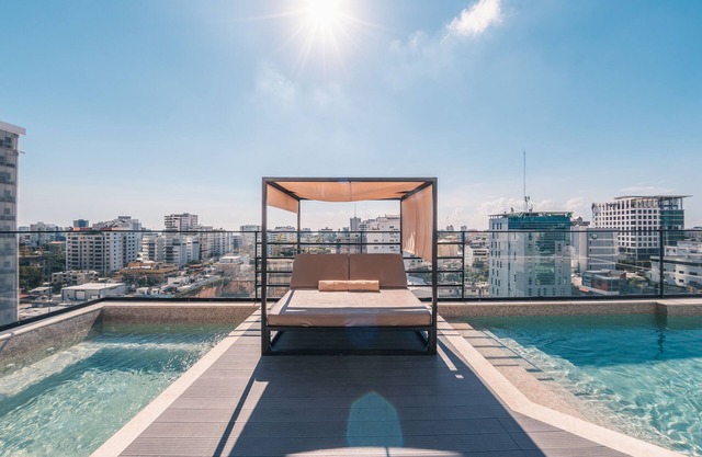 Regatta Living Hotel By Mint
