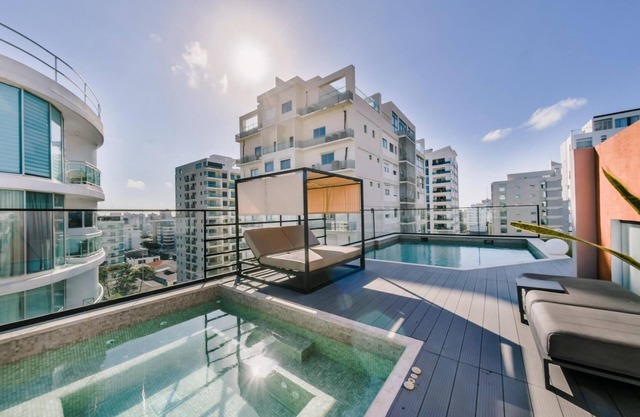 Regatta Living II With Breakfast Included - 305