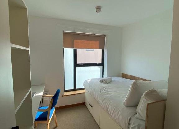 Regency Hall Smart Cheltenham Ensuite Rooms b