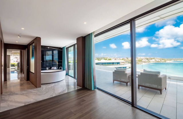 Reges, a Luxury Collection Resort & Spa, Cesme