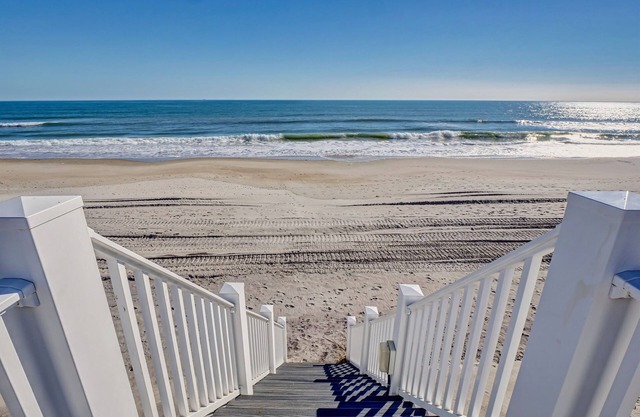 Rejuvenate! Full 4Plex Oceanfront Rental w/Views | Pool | 4 Hot Tubs | Elevator