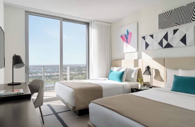 Relax and Unwind! 2 Comfortable Units, Pool, Near West Lake