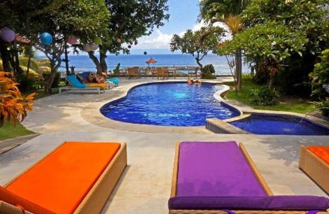 Relax Beach Resort Candidasa