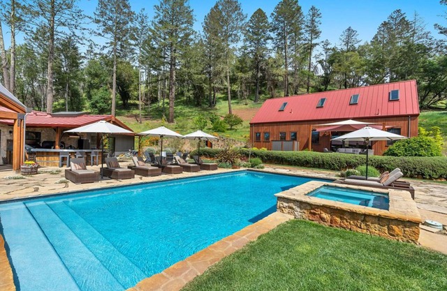 Relax in the most beautiful, secluded setting Sonoma County has to offer