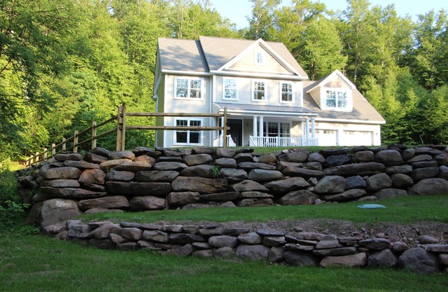 Relax in this secluded beauty! Just minutes from Phoenicia, skiing & hiking