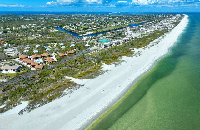Relax on your private deck with Gulf views Sanibel Island - Signal Inn 09