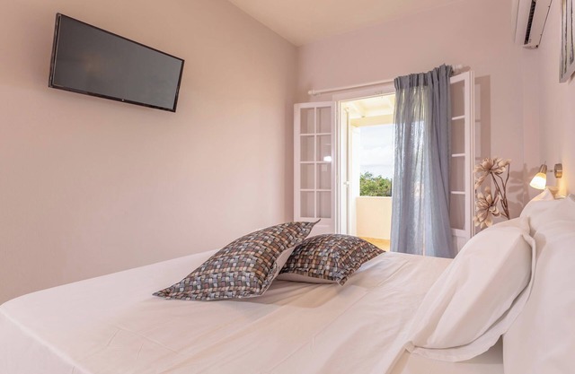 Relax Studios IREMIA - 1st floor apartment