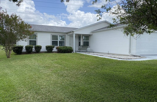 Relaxation & Privacy w/Golf Cart Conveniently Located NOW Waiting for YOU!