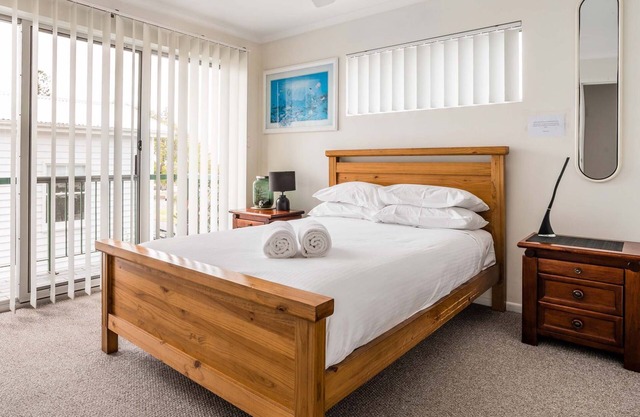 Relaxed Bayside Living Sleeps 4