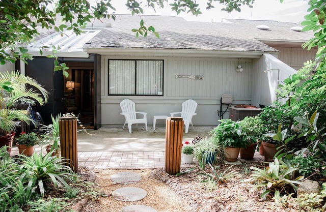 Relaxing Beach Villa | Walk to Ocean + 3 Pools, Tennis & Trails
