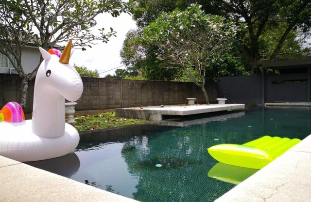 Relaxing Forest PoolVilla PJ