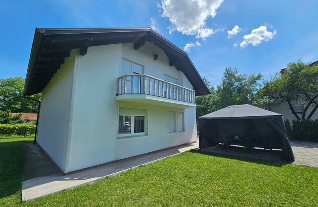 Relaxing Holiday Villa in Bihać – Private, Clean & Fully Equipped