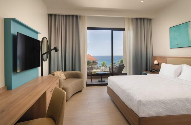 Relaxing Stay Just Steps from Beautiful Caleta Beach – Relax in a Prime Location