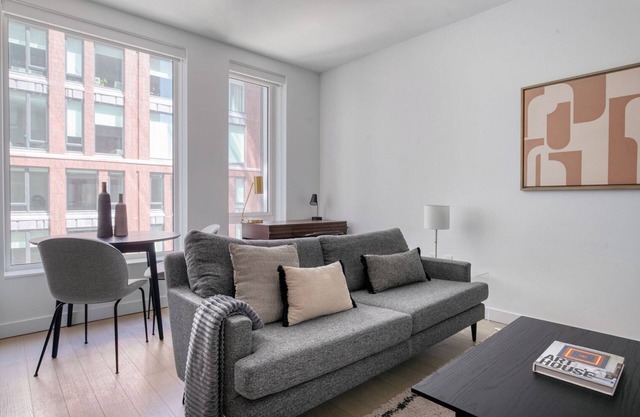 Remarkable South End Jr 1BR w/Gym, nr Groceries, by Blueground