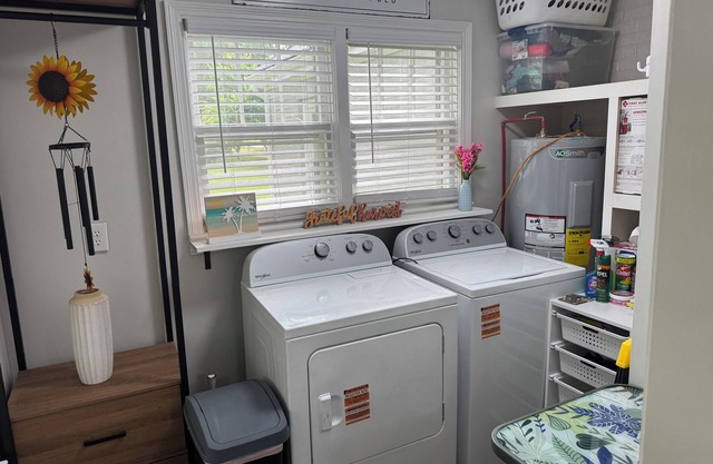 Remodeled 3 bedroom/2 bath house. Sleeps 7. Availability for 12. Great Location