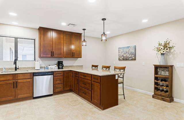 Remodeled Home in 55+ Active Adult Community, Perfect winter getaway,