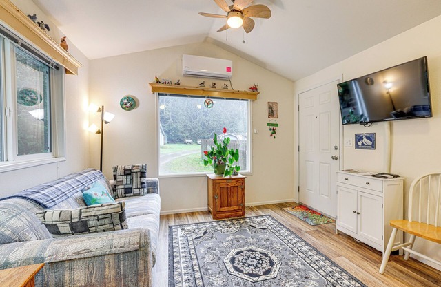Remote Workers Welcome: Tiny Home in Port Angeles!