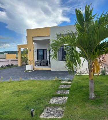 Renato Heights Villa