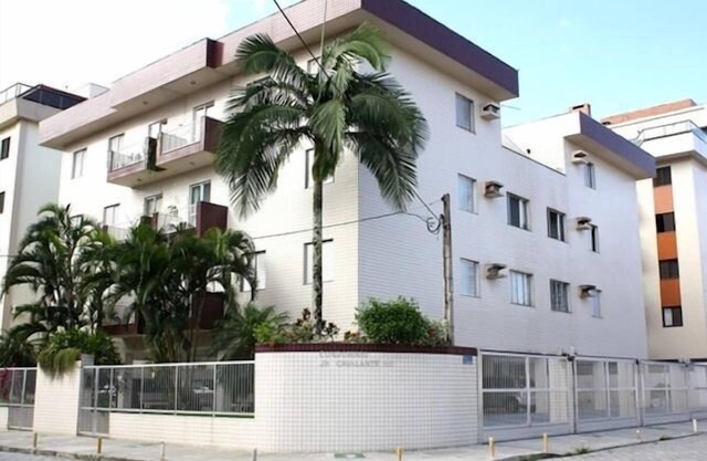 Renovated apartment with air conditioning, 3 bedrooms (1-Suite)