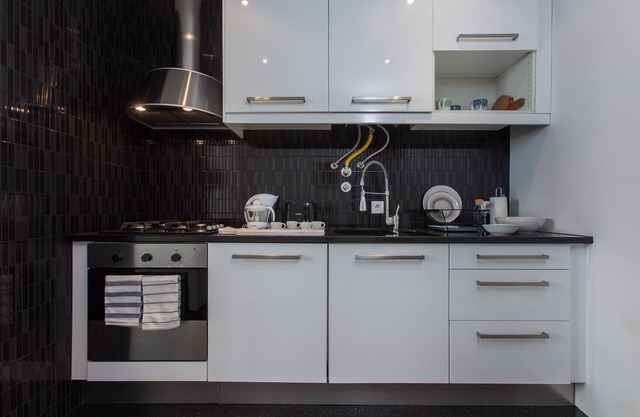 Renovated Apartment w/Private Courtyard, By TimeCooler