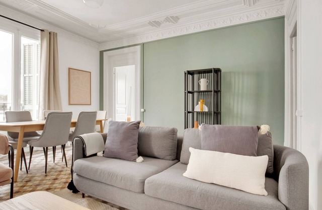 Renovated El Born 3BR, by Blueground