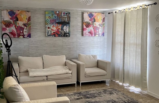 Renovated luxury home near downtown Orlando!
