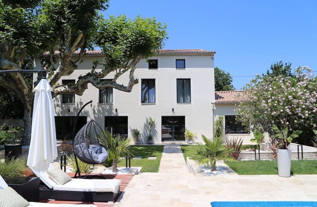 Renovated Provencal farmhouse