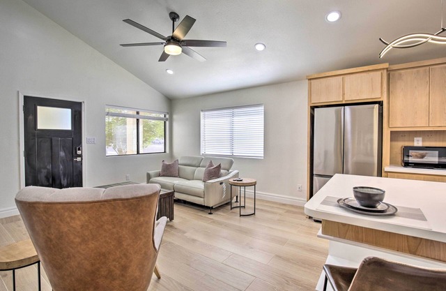 Renovated Yuma Home w/Community Pool!