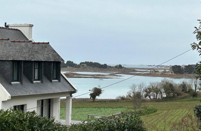 Rent house Port & Sea View in Port-Blanc, Côtes d'Armor - 5 bedrooms, sleeps 8