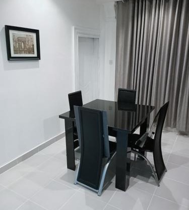 Renzo Residence