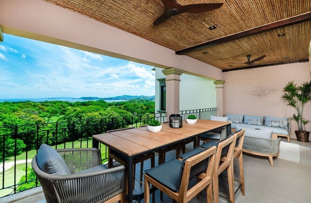 Reserva Conchal | Pool & Beach Club Access