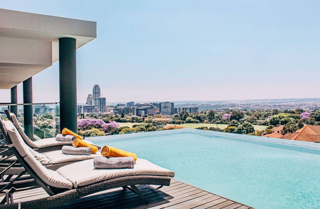 Reserved Suites Illovo