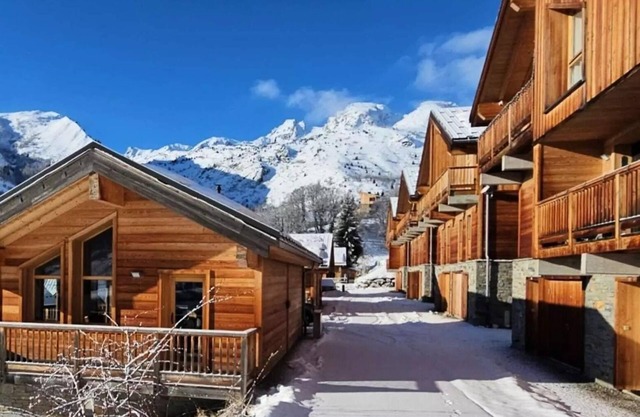 Residence Les Prés Hauts - Prestige Chalet for 8 people. panoramic view